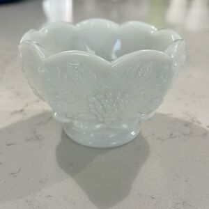 Vintage Westmoreland Paneled Milk Glass Footed Jardiniere